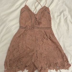 BRAND NEW FASHION NOVA LACE ROMPER